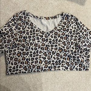 Women’s cheetah tee